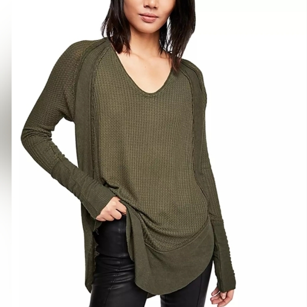 FREE PEOPLE WE THE FREE CURVED HI-LOW HEM CATALINA THERMAL TOP Sz S